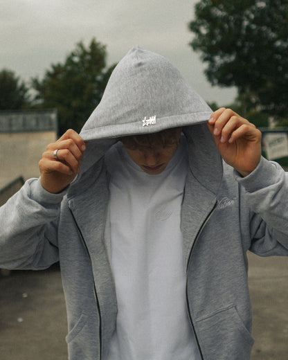 BASIC GREY ZIPPED HOODIE